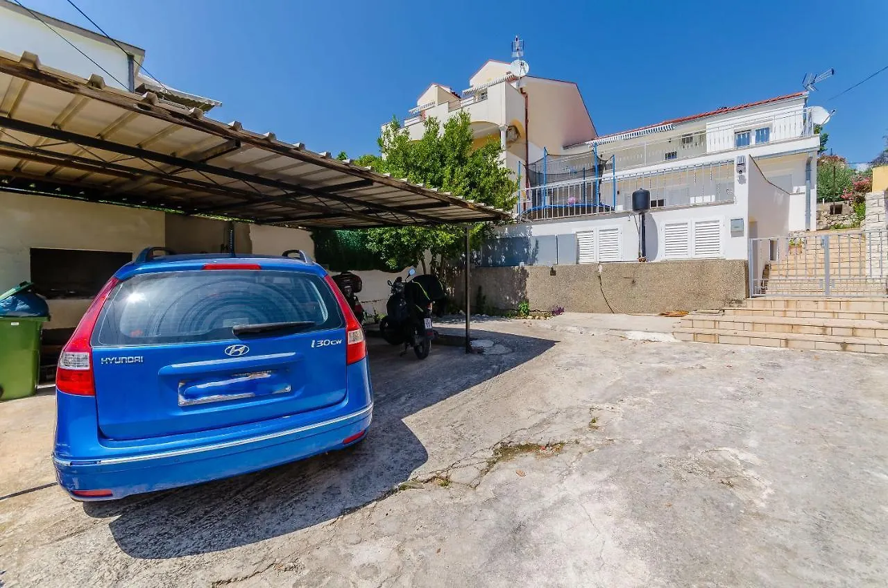 Apartment Rizza Trogir 0*,  Croatia